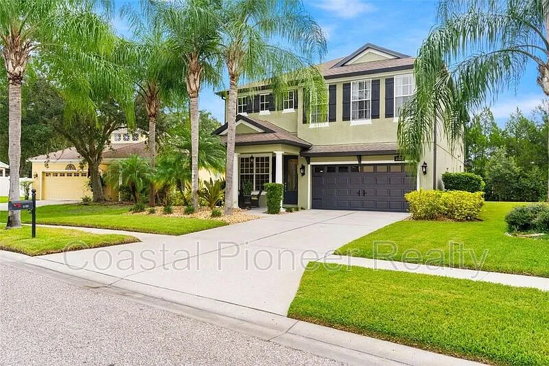4 bed, 3.5 bath, 2634 sqft, $3,095 — Photo 2