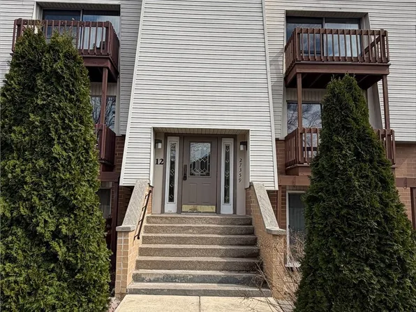 27359 Westown Blvd APT 1201, Westlake, OH 44145