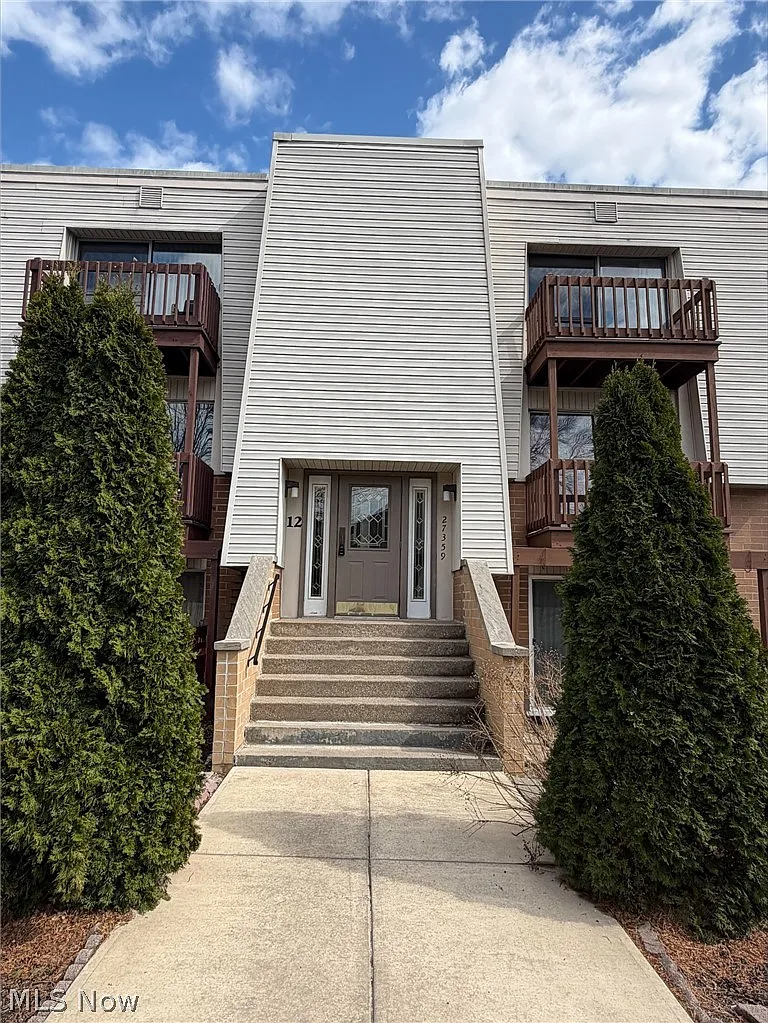 27359 Westown Blvd APT 1201 photo 1