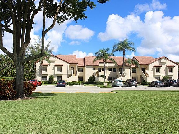 2nd image of 5951 Parkwalk Dr #5951