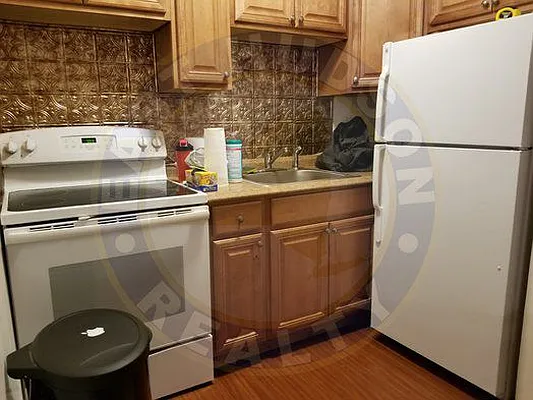 Rented by East Hudson Realty | media 15