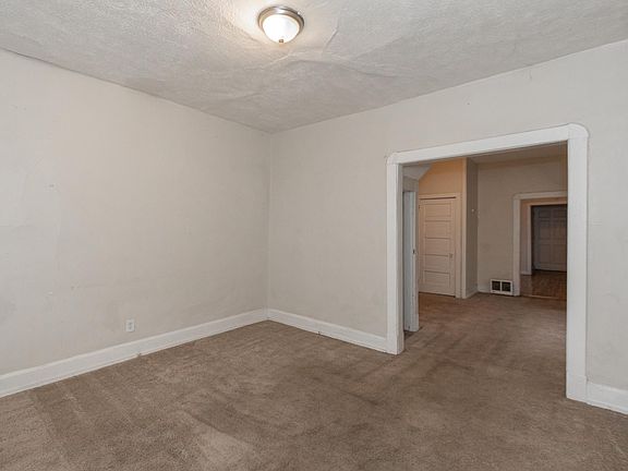5th image of 810 Harlan St #810