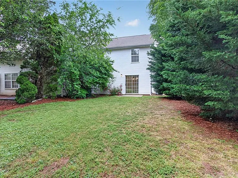 275 Cottonwood Creek Cir — Photo 28