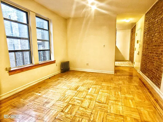 Rented by Citi Habitats | media 10