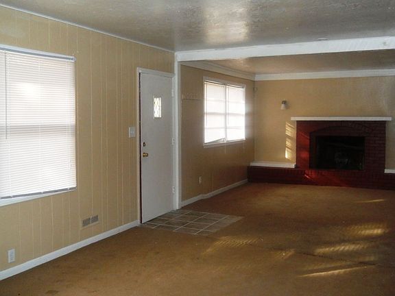 5th image of 11009 Bennington Ave
