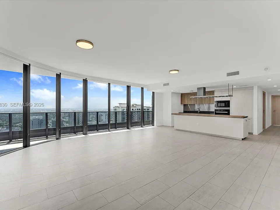 1000 Brickell Plz #3602