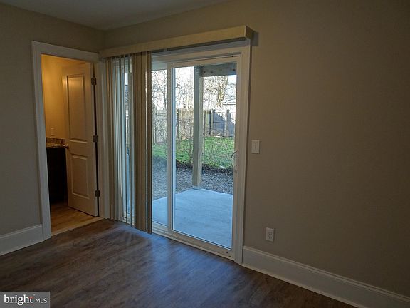 3rd image of 208 W 9th St
