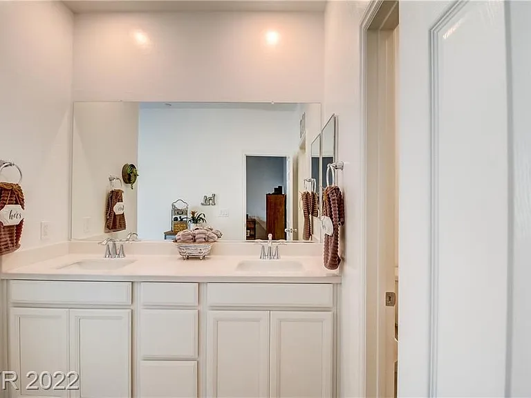 827 E Spring Estates Ave — Photo 45