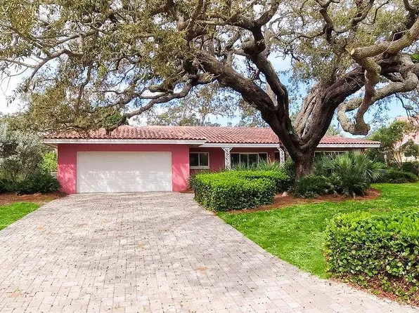 308 Palmetto Ln, Largo, FL 33770