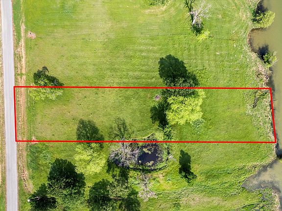 3rd image of 18 Triangle Shores Dr