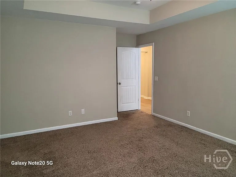 104 Clydesdale Ct — Photo 13