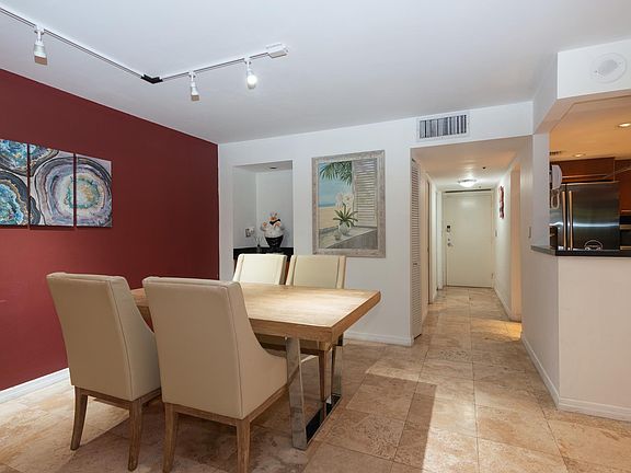 4th image of 1717 N Bayshore Dr #A-1042
