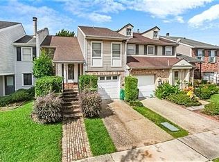 812 Old Metairie Dr, Metairie, LA 70001