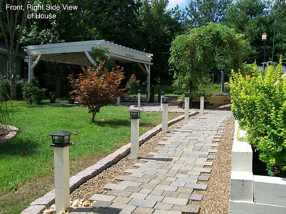 5th image of Silver Laurel Ct