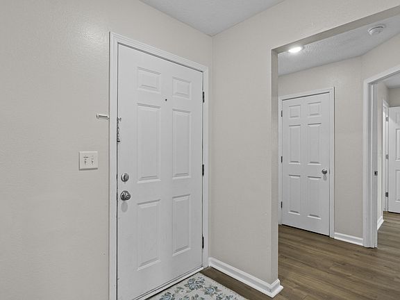 3rd image of 106 Hope Dr