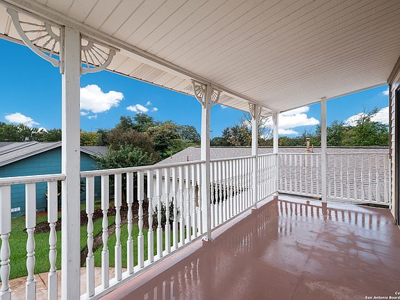 3rd image of 506 SHIN OAK DR