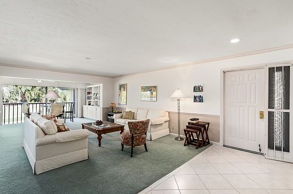 5th image of 521 Wildwood Ln