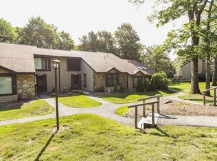 1457 Gebhart Ct, Hidden Valley, PA 15502