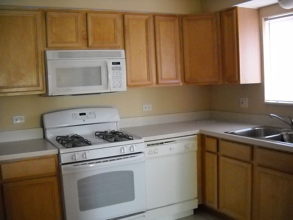 2nd image of 5470 W Higgins Ave APT 3E