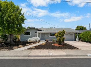 524 Baron Dr, Rohnert Park, CA 94928