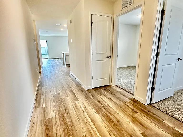 5844 SW 132nd Pl — Photo 7