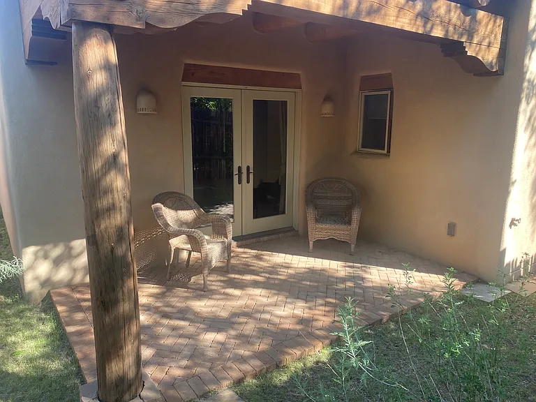 E Coronado Rd — Photo 13