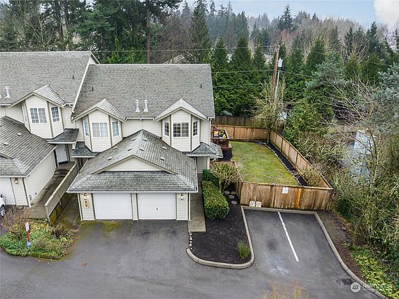 4th image of 16627 44th Avenue W #D