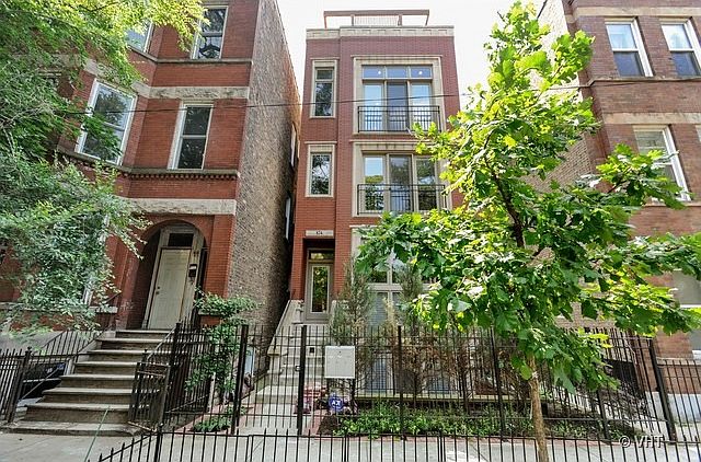 1st image of 824 N Hermitage Ave #3