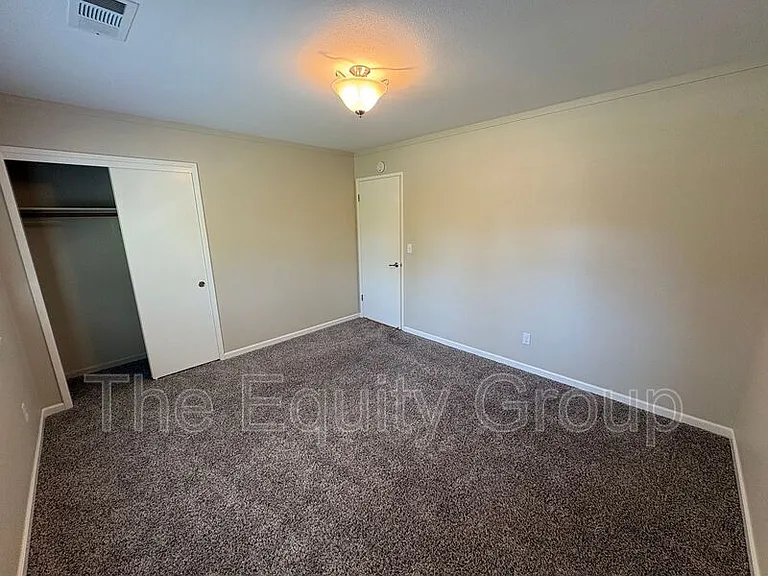 4230 W Grove Ct — Photo 11