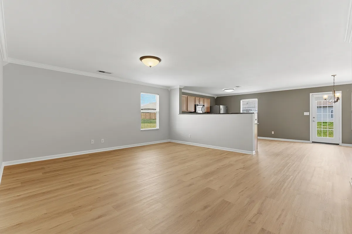 Building Photo - 29889 Glenrose Way