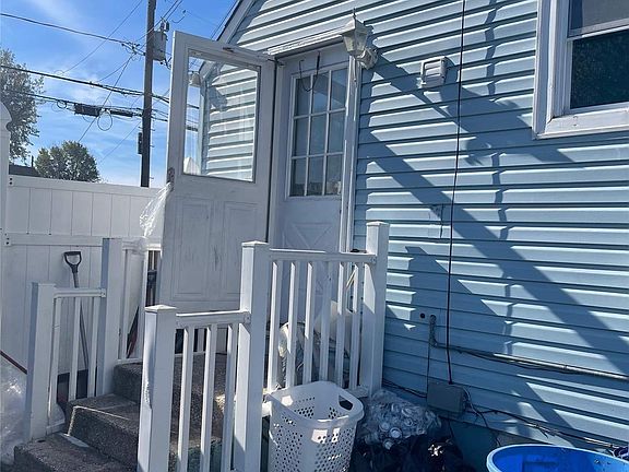 3rd image of 21 White St