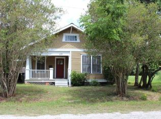 604 E Forrest St, Victoria, TX 77901