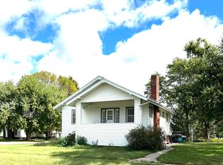431 1st St, Meadow Grove, NE 68752