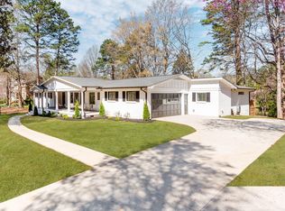 8325 Adrian Ct, Charlotte, NC 28270