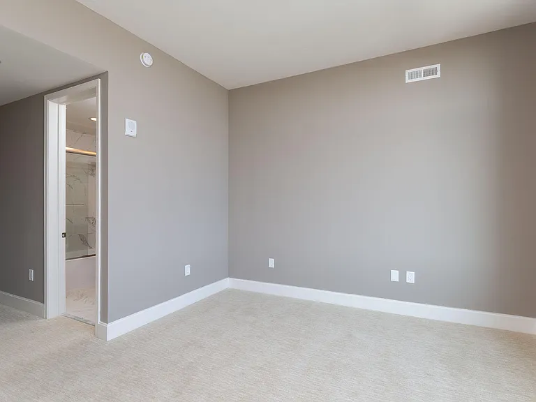 122 N Harrington St #825 — Photo 14
