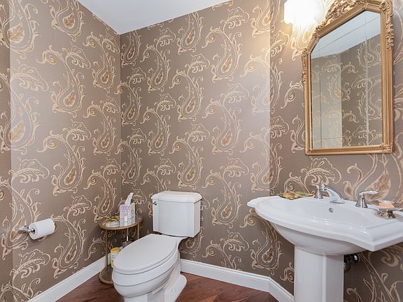 4th image of 38 High Rock Ave Suite 5C