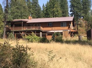 11470 Lakeshore Dr, Sagle, ID 83860