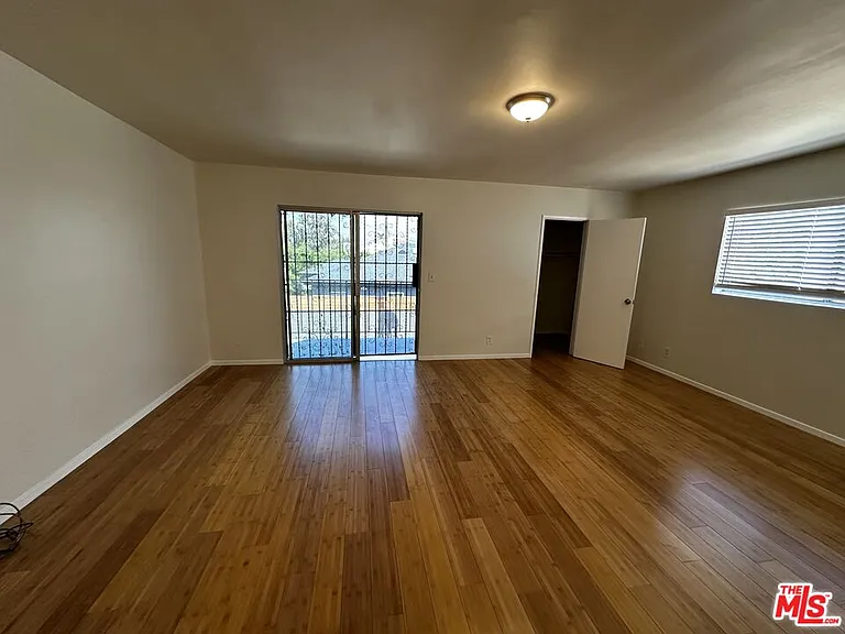 12779 Venice Blvd — Photo 15