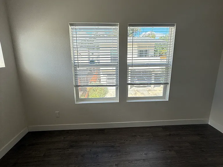 7298 Santa Ysabel Ave #6 — Photo 9
