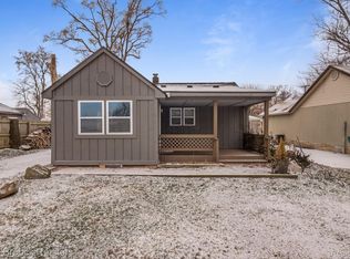 22025 Springbrook Ave, Farmington Hills, MI 48336