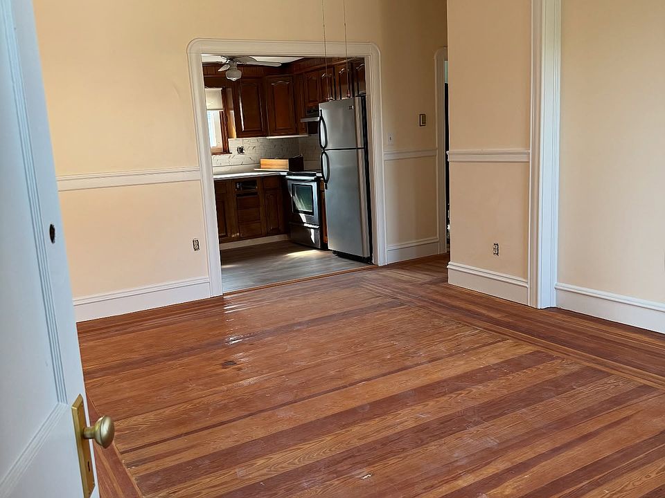 1st image of 367 Ames St #2