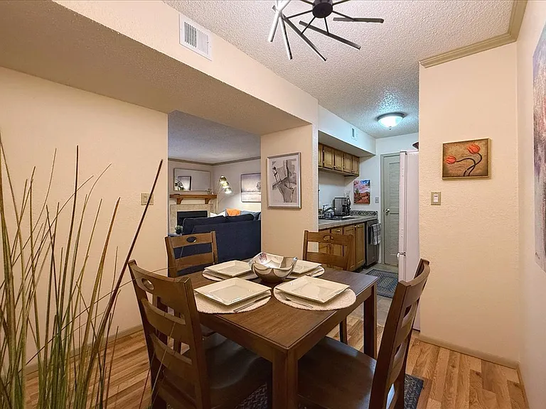 2501 W Zia Rd #204 — Photo 6