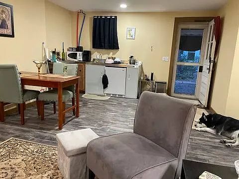 5th image of 21 Center St