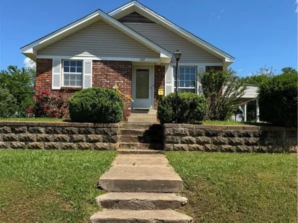 1227 S 12th St, Fort Smith, AR 72901