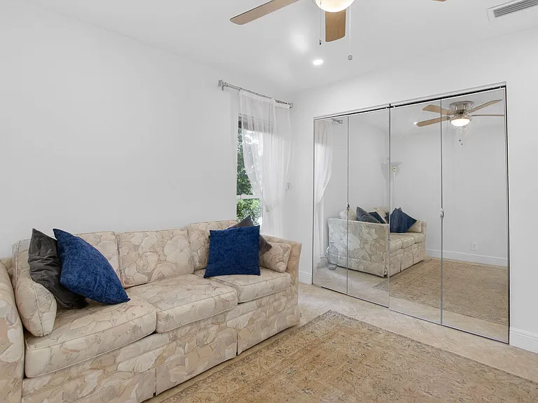 10305 Crosswind Rd — Photo 30