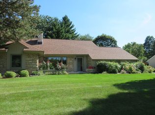 12001 W Underwood Pkwy, Wauwatosa, WI 53226