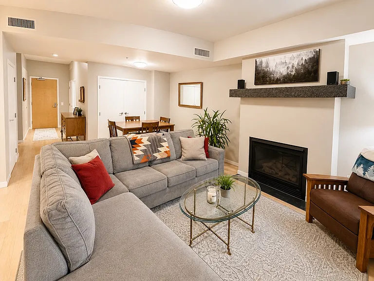 1438 Little Raven St — Photo 3