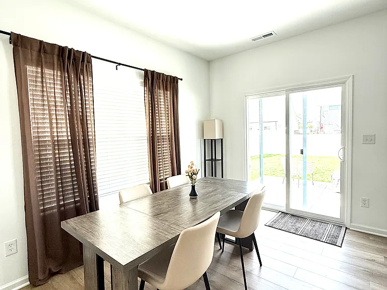 20130 Allegheny Ln — Photo 14