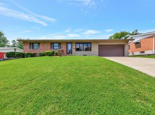 2525 Charann St, Saint Charles, MO 63301