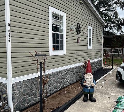 2nd image of 9444 Polak Dr